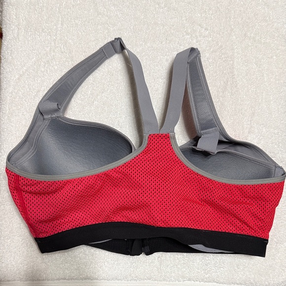 VSX Red and Gray Sports Bra - Picture 4 of 7